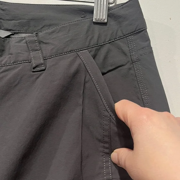 The North Face Paramount Convertible Pant with 7 Pockets in Granite Grey 6 - Picture 8 of 16